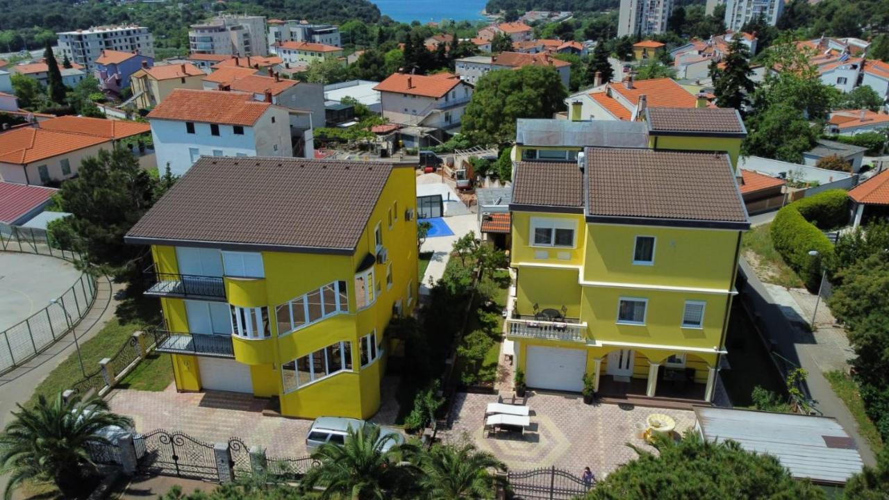 Apartment Mery Pula Bagian luar foto